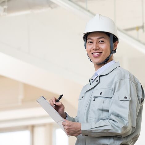 施工管理の仕事を行うスタッフ